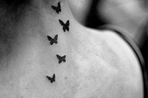 110 Small Butterfly Tattoos with Images - Piercings Models Black Butterfly Tattoo, Butterfly Back Tattoo, Butterfly Silhouette, Small Butterfly Tattoo, Tattoo Board, Tattoo Butterfly, Butterfly Tattoos For Women, Tattoo Photography, Butterfly Tattoo Designs