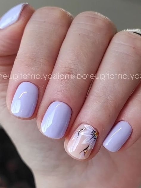 short lavender spring nails with floral design Short Nails Ideas Lavender, Gel Polish Nail Designs Lavender, Summer Gel Nails Ideas Short Simple Purple, Simple Gel Nail Designs Spring, Simple Short Nail Designs Summer Blue, Lavender Dip Nails Design, Pastel Spring Nails Short, Lavender Nail Ideas Short, Short Almond Dip Nails Spring