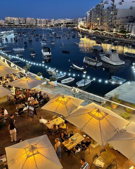 LoveMalta - Spinola Bay by night, St.Julian`s, Malta🇲🇹... St Paul Bay Malta, St Paul’s Bay Malta, St Julians Malta Nightlife, Malta St Julien, Malta St Pauls Bay, Maltese Drawing, Malta Nightlife, St Julians Malta, Malta Aesthetic