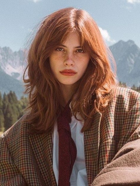 Byrdiiie Hair, 70s Hair Color Trends, Copper Hair On Natural Brunette, Megan Draper Hair, Librarian Haircut, Cheek Length Bangs, Copper Hair Blowout, 90s Copper Hair, Ginger Hair Fits