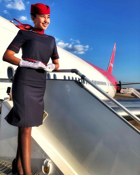 AVIA LIFE ❤️✈️🛫 on Instagram: “✈️#cabincrew #stewardess #aviation #beautiful_flying #aircraft #crew #airline #crewlove #aviationwomen #airlinecrew #бортпроводник…” Air Canada Flight Attendant, Canada Cabin, British Airways Cabin Crew, Air Hostess Uniform, Flight Girls, Airline Uniforms, Flight Attendant Fashion, Flight Attendant Uniform, School Uniform Fashion