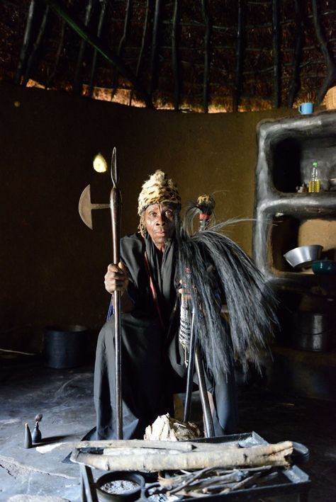 Book celebrating Zimbabwean culture needs your support Symbol And Meaning, National Geographic Photo Contest, Spirit Medium, Clay Moulding, North Park, Indigenous Culture, Stone Sculpture, Ancient Symbols, National Geographic Photos