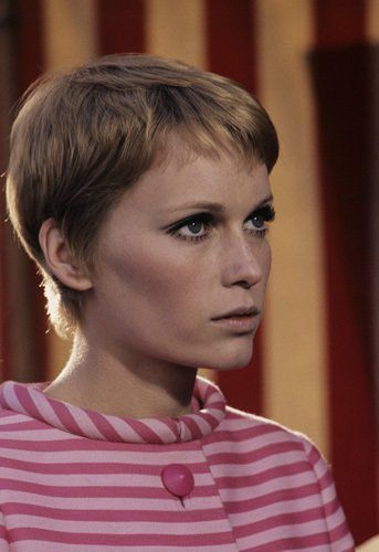 Mia Farrow "A Dandy in Aspic" Mia Farrow 60s, Mia Farrow Pixie, Mandy Moore Short Hair, Pixie Crop, Rosemary's Baby, Mia Farrow, Swinging 60s, Hair Inspiration Short, Super Short Hair