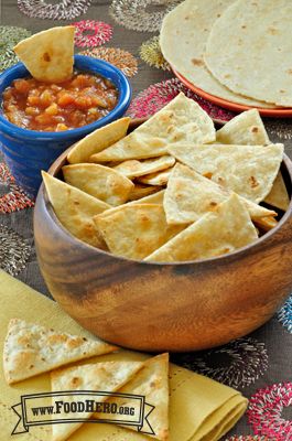 Curry Side Dishes, Dip Food, Chips Food, Special Diet Recipes, Snacks Chips, Baked Tortilla Chips, Veggie Patties, Pantry Recipes, Homemade Tortilla Chips