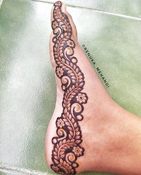 Feet Mehandi Designs, Mehndi Design Pakistani, Mehndi Stylish, Feet Mehandi, Leg Mehandi, Mehndi Drawing, Leg Mehendi, A To Z Letter, Foot Mehndi