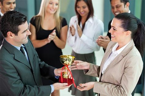 Boost employee morale and retention with these company recognition and appreciation award Ideas. Show your staff how much you value their effort and hard work. National Employee Appreciation Day, Office Themed Party, Award Ideas, Recognition Awards, Company Party, Employee Recognition, Memorial Candle, Medical News, Business Journal