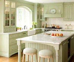 celery green, I love this. Kitchen Cabinet Color Ideas, Kabinet Dapur, Green Kitchen Cabinets, Kitchen Redesign, Casa Vintage, Cottage Kitchens, Green Cabinets, Kitchen Cabinet Colors, Trendy Kitchen