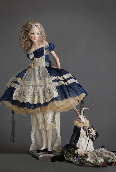 Porcelain Doll Outfit, Alisa Filippova, Alice In Wonderland Doll, Antique Porcelain Dolls, Dolls Art, Unique Dolls, Doll Fashion, Old Dolls, Artist Doll