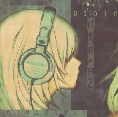 Green Anime Pfp, Girl With Headphones, Grunge Art, Anime Shadow, Widget Icon, Art Icon, Matching Pfps, Laura Lee, Funky Art