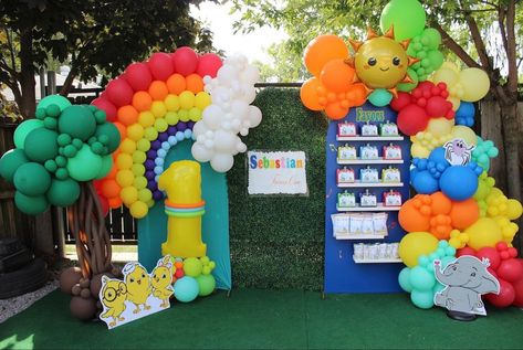 Canticos 1st Birthday Theme Backdrop Setup Canticos Birthday Party Centerpieces, Canticos Birthday Party Decorations, Canticos Backdrop, Canticos Birthday Party Ideas, Canticos Centerpieces, Canticos Nick Jr Birthday Party, Canticos Birthday Party, Canticos Party, Nick Jr Birthday