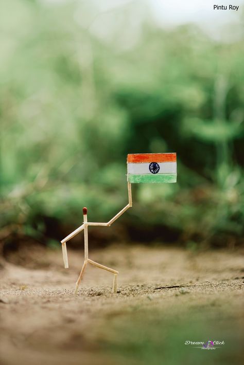 Happy 75th Independence Day 🇮🇳 (Pintu Roy Photography) . . #independenceday #independentartist #15august #indepedencedaycelebration #creativephotography #creativeart #iamindian #iloveindia #happyindependenceday #nikon #nikonphotography . . Pintu Roy Photography Dream click Photography 75 Independence Day, Independence Day Photography, Independence Day Creative, Happy 75th Independence Day, 75th Independence Day, Cycle Photo, Independence Day Photos, 15 August Independence Day, Photography Ideas At Home