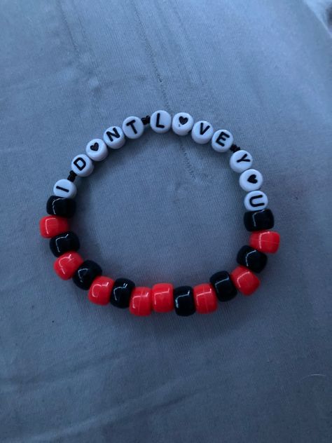 Mcr Friendship Bracelets, Mcr Bracelet Ideas, My Chemical Romance Bracelet, Emo Bracelet Ideas, Mcr Bracelet, Mcr Kandi, Matching Kandi Bracelets, Emo Bracelets, Emo Kandi