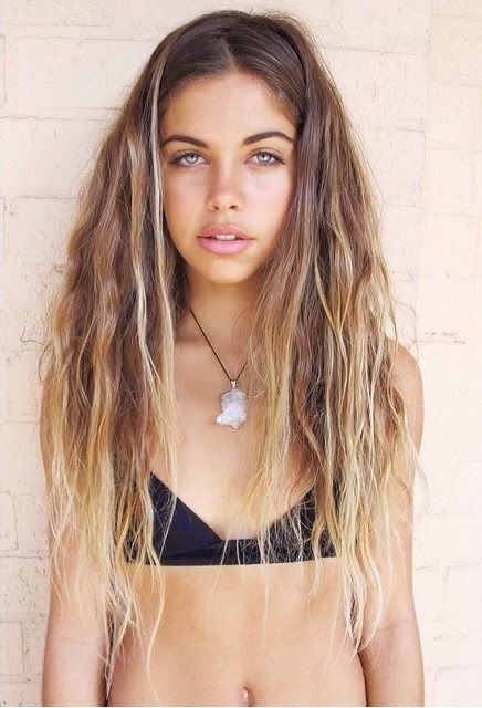 Very Frenchie: Focus on : Mimi Elashiry Mimi Elashiry, Inka Williams, Surfer Hair, Preppy Hairstyles, Long Blonde, Mermaid Hair, Long Blonde Hair, Hair Envy, Beach Hair