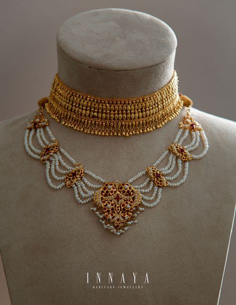 Gold Necklace Set Bengali, Bridal Gold Jewellery Indian, Bengali Gold Jewellery, Indian Gold Necklace Designs, Indian Gold Jewellery Design, Unique Gold Jewelry, Unique Gold Jewelry Designs, Gold Jewels Design, Neck Pieces Jewelry