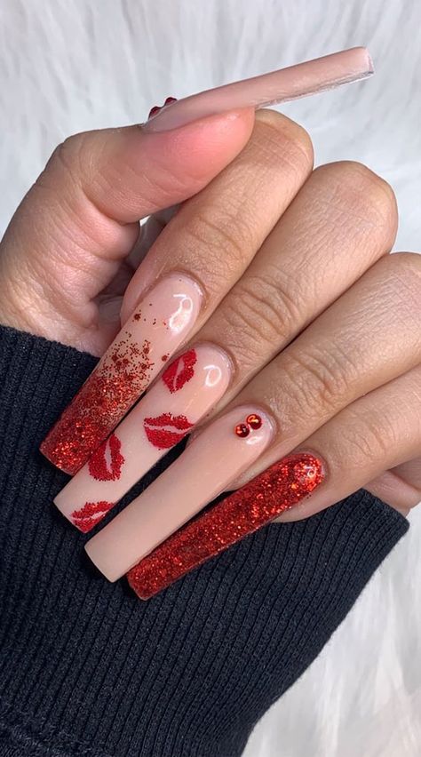 Heart Tip Nails, Valentines Day Nails, February Nails, Red Acrylic Nails, Diy Acrylic Nails, Nail Designs Valentines, Cute Valentines, Long Acrylic Nails Coffin, Acrylic Nails Coffin Pink