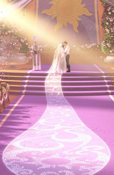 Your Prince Charming is waiting. Rapunzel Wedding, Couples Disney, Tangled Wallpaper, Disney Quizzes, Punk Disney, Rapunzel And Eugene, Disney Princess Rapunzel, Disney Princess Movies, Flynn Rider