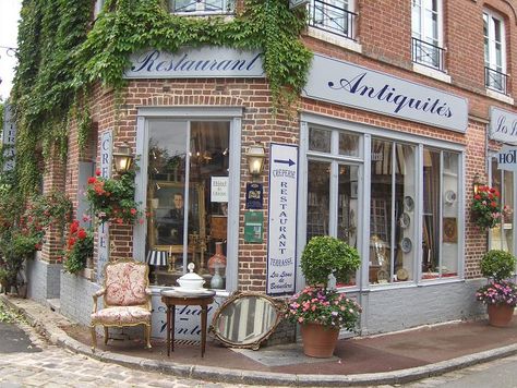 a French day out - MY FRENCH COUNTRY HOME Store Front Windows, My French Country Home, French Country Home, French Living, Shop Fronts, French Days, Antique Shop, Shop Front, French Country House