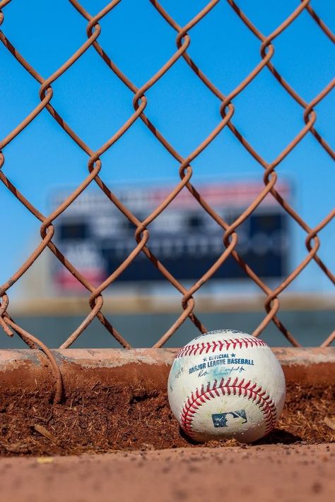 Wallpaper Iphone Baseball, Baseball Background Wallpapers, Baseball Wallpaper Aesthetic, Baseball Lifestyle, Baseball Backgrounds, Park Wallpaper, Baseball Wallpaper, Mlb Wallpaper, Baseball Photography