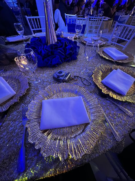 Gold And Blue Quinceanera Decorations, Into The Night Quince Theme, Quince Ideas Themes Royal Blue, Sweet 16 Party Ideas Dark Blue, Royal Blue Quince Theme Decorations, Royal Blue Quince Decorations, Navy Quinceanera Theme, Navy Blue And Silver Quinceanera Ideas, Navy Blue Birthday Theme