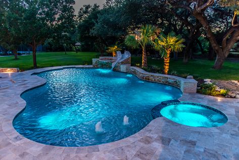 Infinity Lap Pool Designs, Inground Pool And Hot Tub Ideas, Pool Ideas With Retaining Wall, Hot Tub In Pool Ideas, Outdoor Inground Pool Ideas, Inground Pool With Hot Tub Ideas, Pool With Slide And Hot Tub, Fancy Pools Backyard, Pool Design With Slide