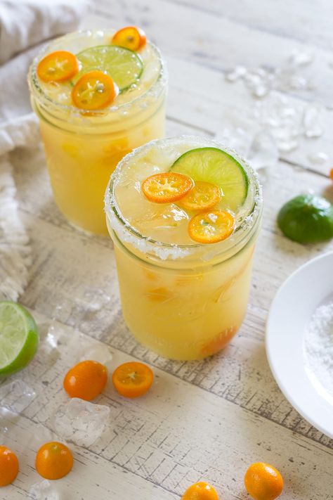 Kumquat Kombucha Margarita • Freutcake Kombucha Margarita, Traditional Margarita Recipe, Kumquat Tea, Lemon Margarita, Kumquat Recipes, Cocktail Serving, Homemade Cocktails, Summer Cocktail Recipes, Margarita Recipes