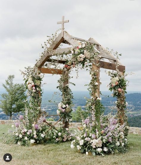 Wedding Altar Decorations, Wedding Reception Outdoor, Tented Wedding Reception, Wedding Altar, Wedding Alters, Tented Wedding, Wedding Arbour, Farm Wedding Venue, Wedding Altars