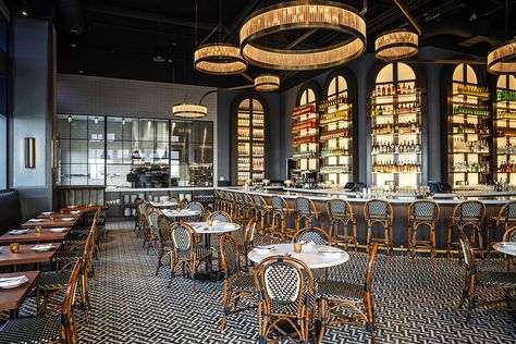 The designs at these San Francisco Bay Area restaurants are captivating, from luxurious sushi bars to mesmerizing art installations at cafes. San Francisco Cafe, Italian Trattoria, Sf Restaurants, Parker House Rolls, Art Deco Bar, San Francisco Restaurants, Living Place, Marble Columns, Beautiful Bars