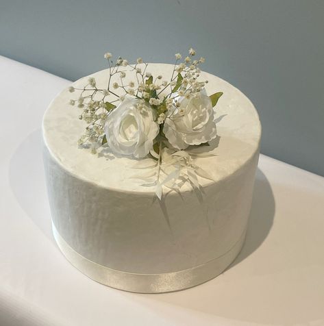 White Rose Flower Cake Flowers Artificial Silk Flowers for - Etsy UK Flowers For Wedding Cake, Rose Flower Cake, Silk Flowers For Wedding, Silk Flower Wedding, Wedding Cake Tops, Flowers For Wedding, White Rose Flower, Cake Flowers, Silk Flowers Wedding