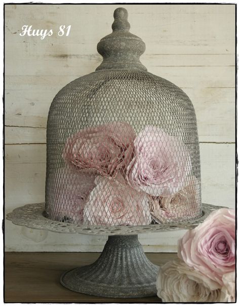 .cloche X ღɱɧღ Glass Cloche Decor, Chicken Wire Crafts, Cloche Decor, Bird Cage Decor, Glass Cloche, Shabby Style, Diy Dollar Store Crafts, Shabby Cottage, Rose Cottage