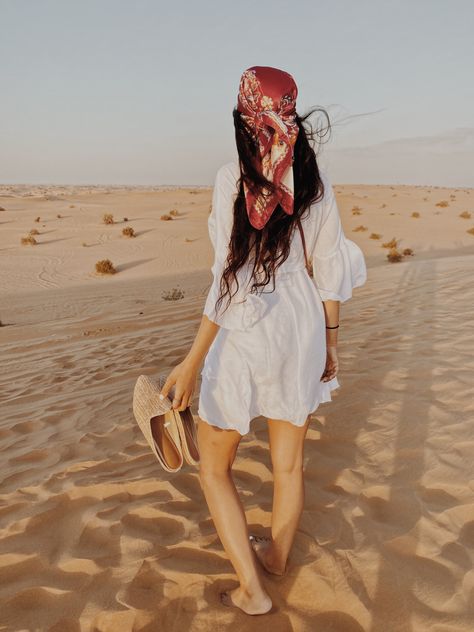 Dubai/outfit Desert Safari Outfit Dubai Women, Dubai Safari Outfit, Dubai Desert Safari Outfit, Desert Outfits Women, Desert Outfit Ideas Dubai, Dubai Desert Outfit, Desert Aesthetic Fashion, Desert Safari Outfit, Desert Outfit Ideas