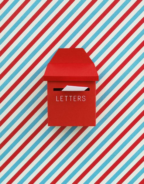 DIY mini post box + mail by upon a fold Post Boxes, Paper Lovers, Post Box, Red Turquoise, Letter Box, Snail Mail, Mailbox, Classroom Ideas, Paper Art