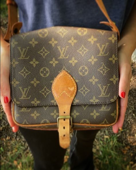 Timeless treasures from the Louis Vuitton archives ✨👜 Featuring iconic styles: Cartouchière, Saint Cloud, Serviette Portfolio, Monceau, and Chantilly. Each piece tells its own story of elegance and craftsmanship. Which one’s your favorite from this vintage collection? #LouisVuitton #VintageLV #MonogramMagic #LuxuryResale #LussoFinds #lvbag #designer #luxury #vintage #monogram Vintage Monogram, Timeless Treasures, Lv Bag, Luxury Vintage, Vintage Collection, Style Icons, Louis Vuitton, Portfolio, Monogram