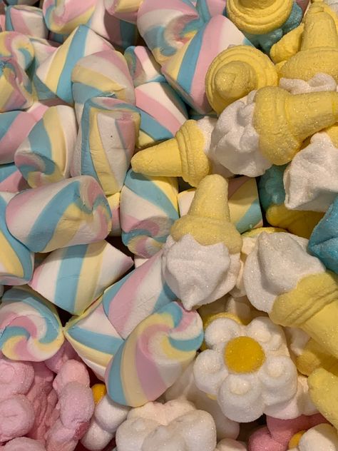 #marshmallows Marshmallows Aesthetic, Marshmallow Aesthetic, Wallpers Pink, Cute Marshmallows, Jelly Bears, Soft Candy, Marshmallow Pops, Kids Candy, Marshmallow Fluff