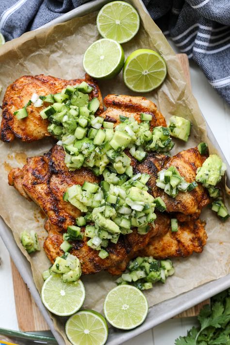 Blackened Grilled Chicken Thighs with Avocado Cucumber Salad Chicken Thigh Salad Recipe, Simple Light Dinner, Chicken And Cucumber Recipes, Summer Chicken Recipes Dinners, Keto Grilled Chicken, Cucumber Chicken, Avocado Cucumber Salad, Prep Dinners, Healthy Chicken Thigh Recipes