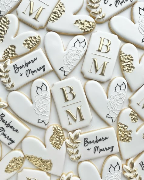 Bridal Party Cookies Decorated, Black White Wedding Cookies, Wedding Cookies With Names, Wedding Shower Decorated Cookies, Elopement Cookies, Bridal Cookies Decorated, Wedding Day Cookies, 50th Cookies, Simple Wedding Cookies