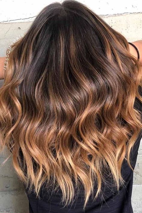 Dark Brown Ombre Hair Style #darkbrown #haircolor Explore from short to medium to long brown ombre hair styles. Pick the  most flattering hue: light, dark, chocolate, caramel, honey, black,  reddish. #ombrehair #brownombre #hairstyle #haircolor Brown Ombre Hair Color, Black Hair Ombre, Best Ombre Hair, Dark Brown Ombre, Brown Ombre Hair, Ombre Hair Blonde, Hairstyle Trends, Caramel Highlights, Brown Hair Balayage