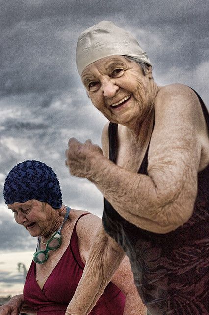 Young at Heart. Never ever too old for the Beach! Never Too Old, Golden Years, Old Woman, Young At Heart, Aging Gracefully, Old People, People Of The World, Happy People, Growing Old