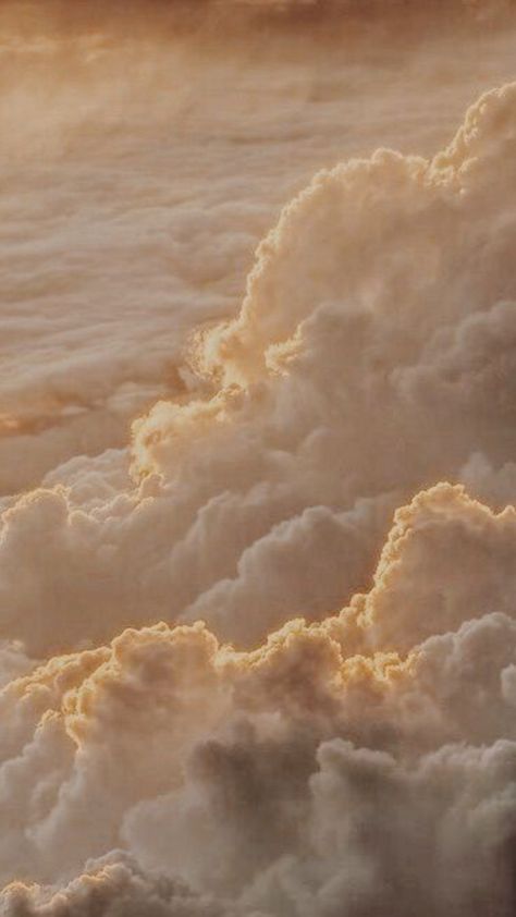 Beige And Gold Aesthetic Wallpaper, 50 Astetic, Beige Aesthetic Clouds, Brown Sky Aesthetic, Soft Gold Aesthetic Wallpaper, Cream Color Aesthetic, Astetic Pictures, Beige Pictures, Beige Aesthetic Wallpaper