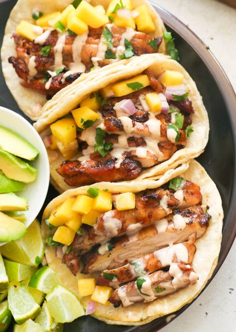 Jerk Chicken Tacos, Fusion Tacos, Grilled Jerk Chicken, Jerk Recipe, Easy Potluck Recipes, Cookout Recipes, Jerk Chicken Recipe, Grilled Chicken Tacos, Jamaican Jerk Chicken