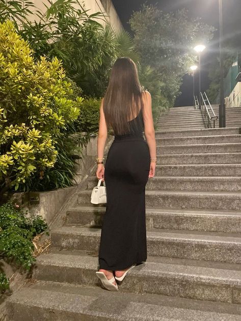 Skin Tight Dress Outfit, Long Straight Black Hair, Tight Black Dress, Straight Black Hair, Tight Dress Outfit, Black Dress Outfits, Casual Day Outfits, Dress Aesthetic, Causual Outfits