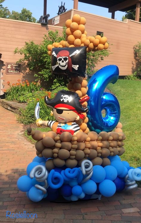 Pirate Birthday Balloons, Pirate Balloons, Pirate Themed Birthday, Pirate Theme Party, Pirate Birthday Party, Balloon Sculptures, Pirate Birthday, Balloon Animals, Pirate Theme