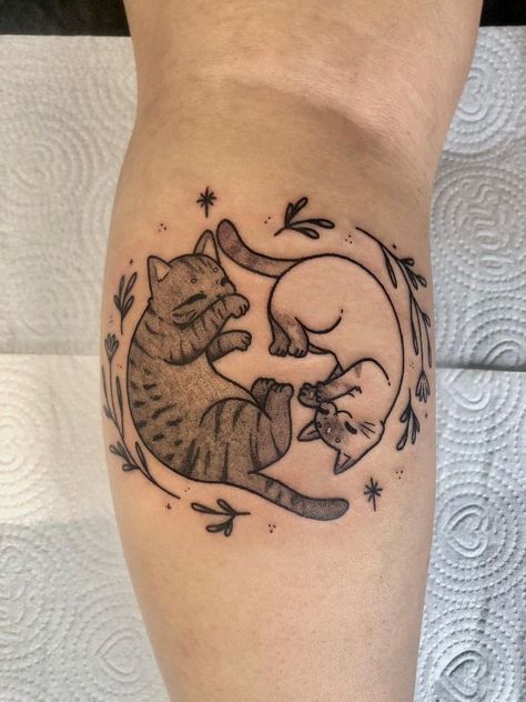 Cat Tattoos Ideas, Best Friends Tattoo, Simple Cat Tattoo, Tattoo Back Tattoo, Cat Tattoo Ideas, Kitten Tattoo, Friends Tattoo, Cat Tattoo Simple, See Tattoo