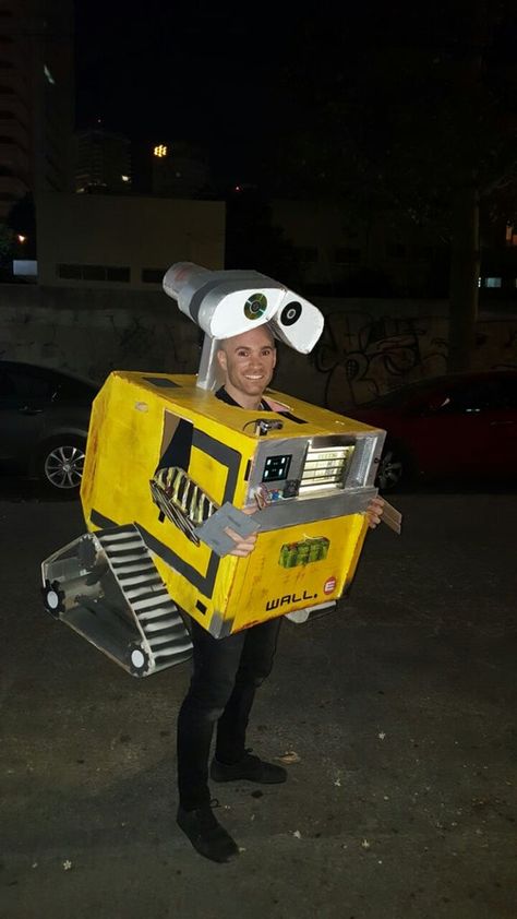 Wall E Costume, Robot Costumes, Build A Wall, Duck Tape, Halloween 2023, Wall E, Oogie Boogie, White Glue, Robot Toy