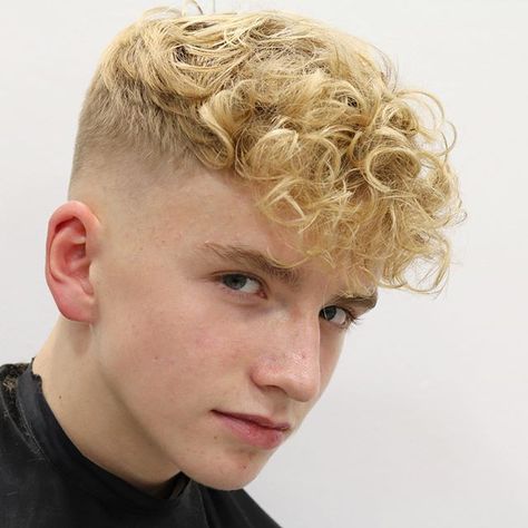 Mens Perm, Mohawk Mullet, Blonde Hair Boy, Undercut Pompadour, Disconnected Undercut, Mens Hair Trends, Style Hairstyle, Fade Haircuts, Slick Back