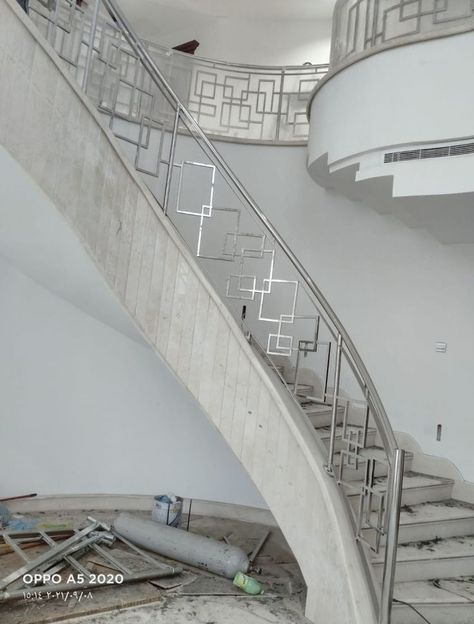 Stainless Steel Staircase Design, Steel Staircase Design Modern, Stairs Railing Design, Reling Design, سلالم حلزونية, درابزين السلم, Safety Grill, Grill Designs, 2023 Decor