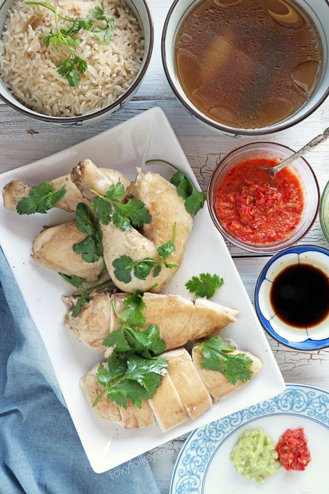 Get this Hainanese Chicken Rice recipe with 3 dipping sauce! A 3-in-one dish that you will surely love! | www.foxyfolksy.com Hainese Chicken Rice, Hainese Chicken, Hainan Chicken, Chicken Rice Recipe, Thai Food Photography, Hainanese Chicken Rice, Malaysian Recipes, Foxy Folksy, Chicken Rice Recipes