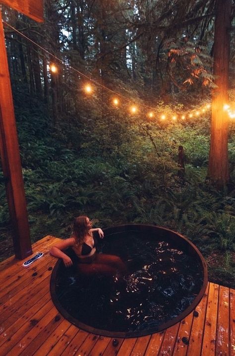 Cedar Tub Outdoor, Forest Hot Tub, Property Vision Board, Forest Spa, Cabin Hot Tub, Outdoor Hot Tub, Cabin Aesthetic, Eco Garden, Glamping Resorts