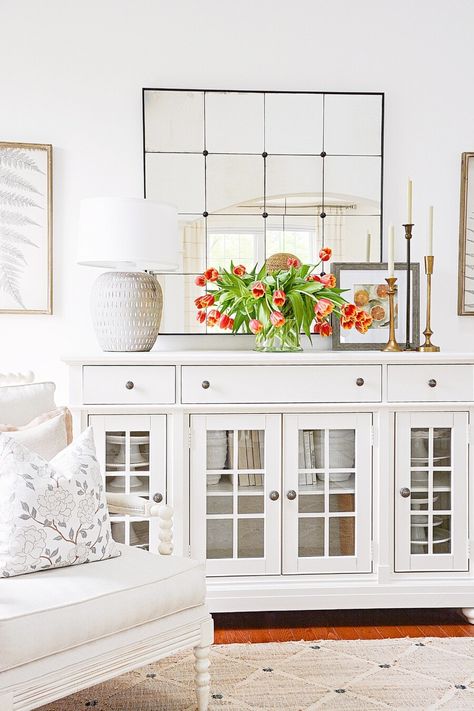 White Buffet Table Ideas Decor, Styling Buffet Cabinet, How To Style A Buffet Cabinet, Farmhouse Buffet Decor, Living Room Sideboard Decor, How To Style A Buffet, Sideboard Styling Dining Room, How To Decorate A Buffet, Decorating Sideboards