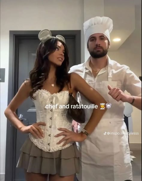 Halloween Costumes Brunette, Chef Costume, Cute Couple Halloween, Halloween Parejas, Halloween Fits, Duo Costumes, Chef Clothes, Couple Costume, Pretty Halloween Costumes