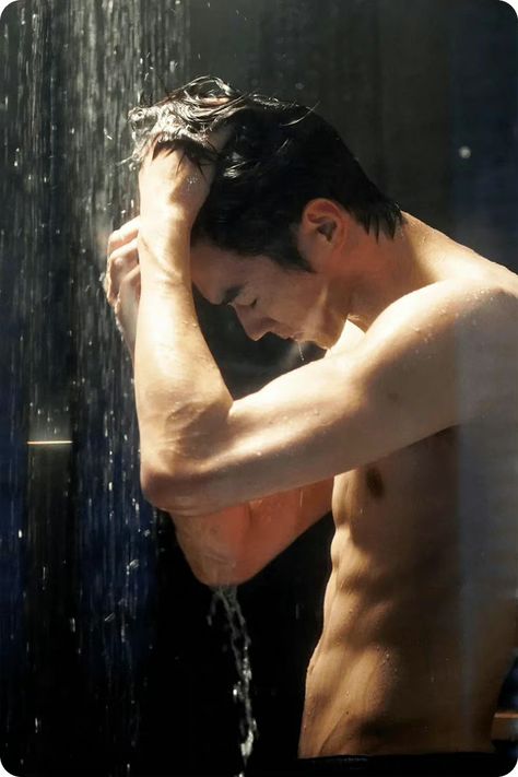 Xu Kai Abs, Handsome Asian Men, Hot Asian Men, Story Characters, Human Poses, Mans World, Pretty Selfies, Asian Men, Boyfriend Pictures